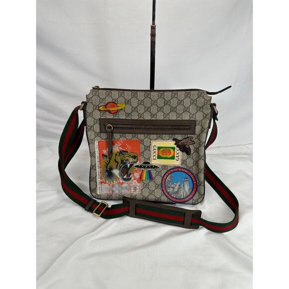 Gucci Courier Messenger GG Supreme SPB-MS 356096 - Picture 1 of 16